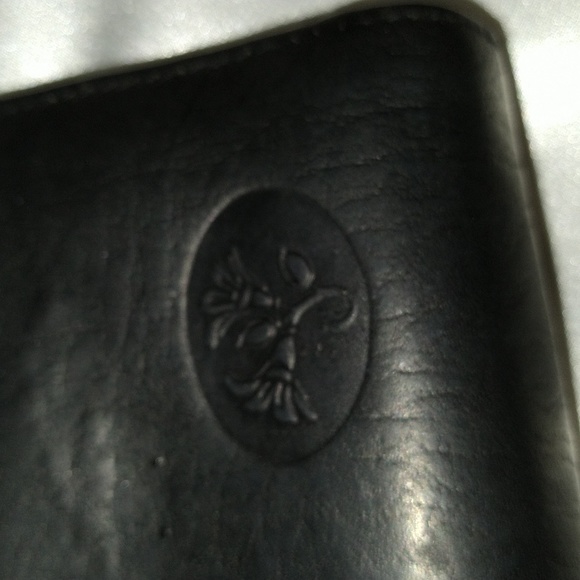 Buxton Women's clutch - Picture 2 of 7